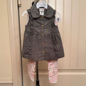 Max Studio Kids Vest and Floral Leggings Set-Sz 2T